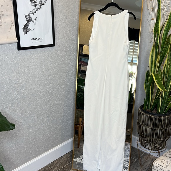 HOUSE OF CB 'Eleanora' Ivory Plunge Maxi Dress NWOT - Picture 7 of 8